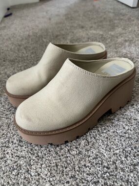 Dirty Laundry Cream Suede Platform Mule Clogs